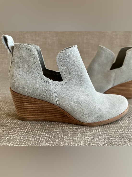 TOMS Suede Wedge Ankle Booties Dusty Blue Gray Slip On Comfort Womens 8.5 - Picture 4 of 14